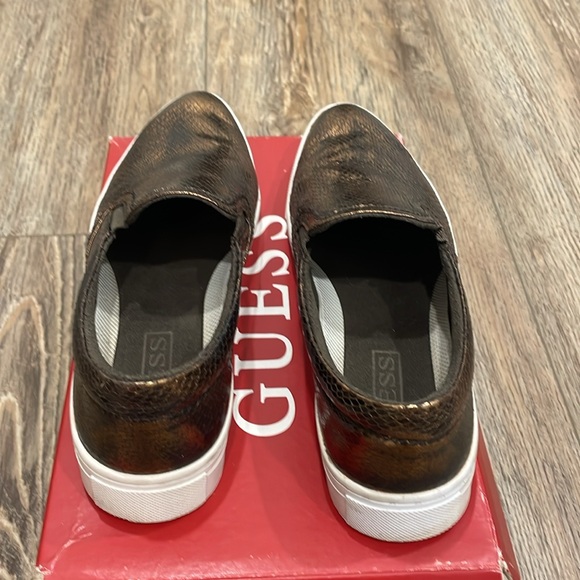 GUESS? Farilyn sneaker - Picture 3 of 5